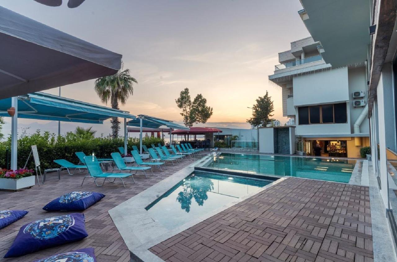 Tema 242 Hotel Анталия Екстериор снимка